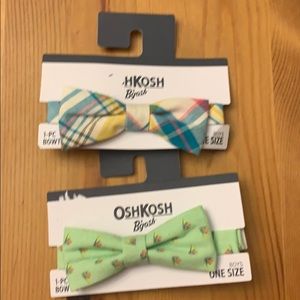 HOST PICK🎉2 cute little bow ties ages 3 and up